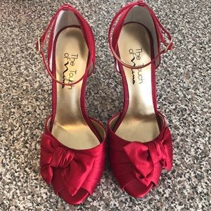 Never Worn NWT Red Satin Bow Heels